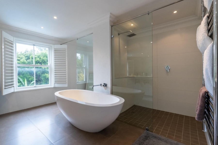 To Let 4 Bedroom Property for Rent in Franschhoek Western Cape